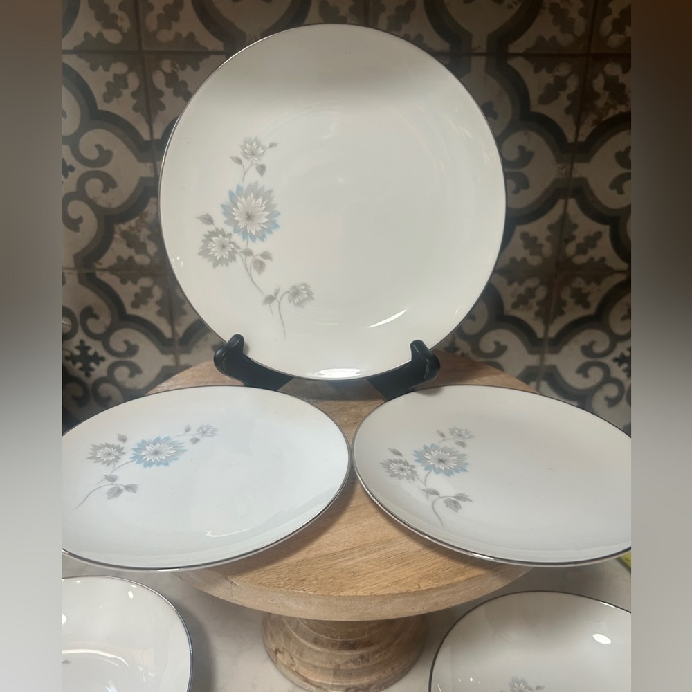 VINTAGE-RARE NORITAKE “DALLAS” PATTERN MADE IN 1963-1967, 8 PIECES TOTAL